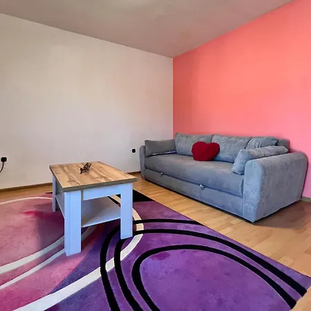 Apartment In With Wifi *